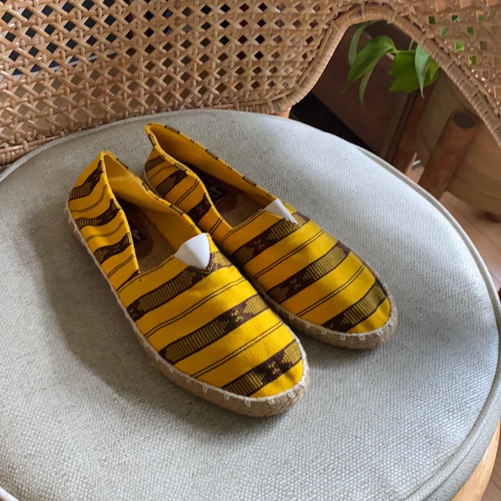 New Ikat espadrille slip on shoes size 8